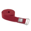 910sr_weinrot_yoga_meditation_pilates_Yogagurt_asana_belt_schniebeschnalle_gerollt.jpg